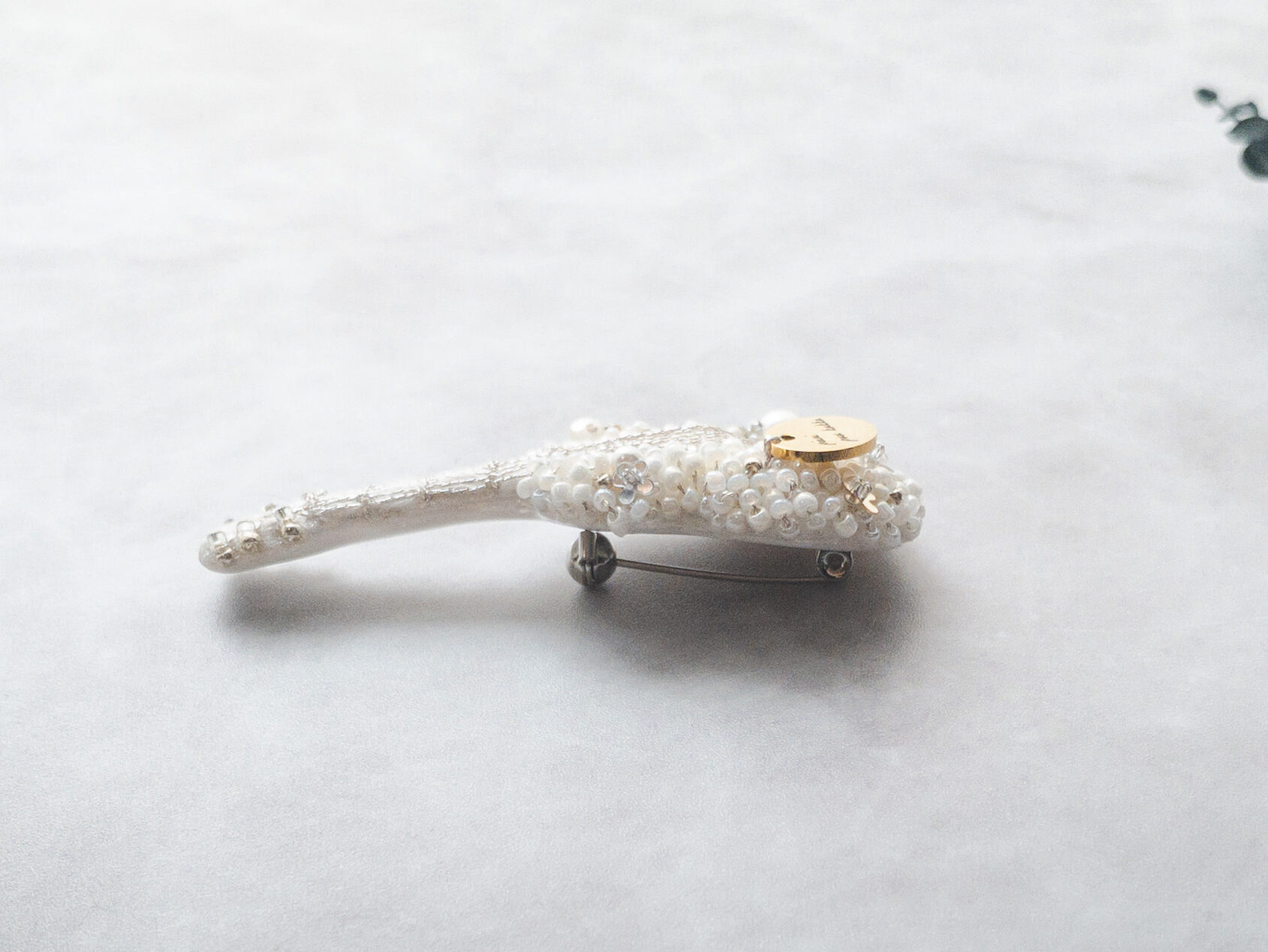 ギターブローチ2