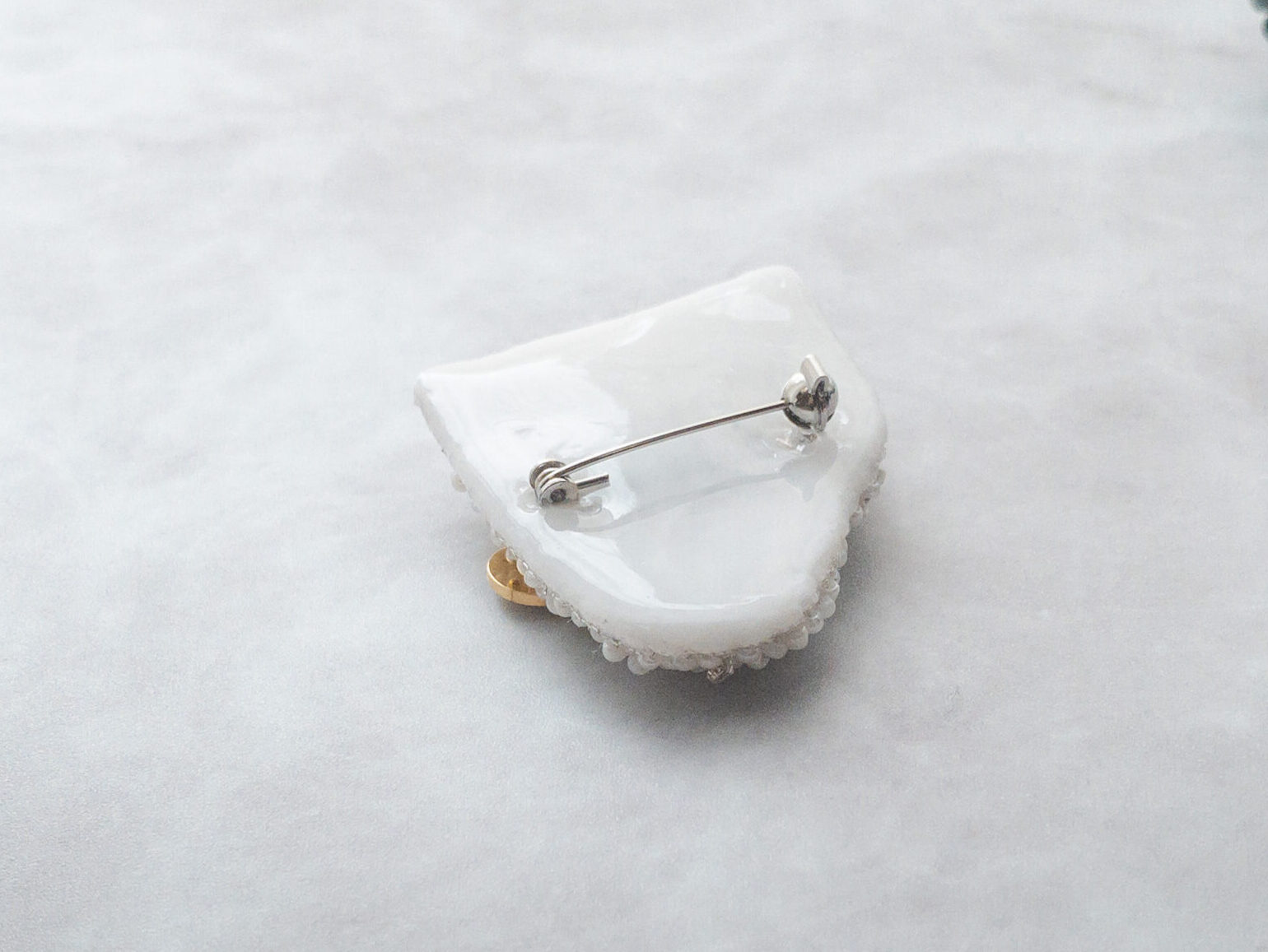 ピアノブローチ(アイボリー)14